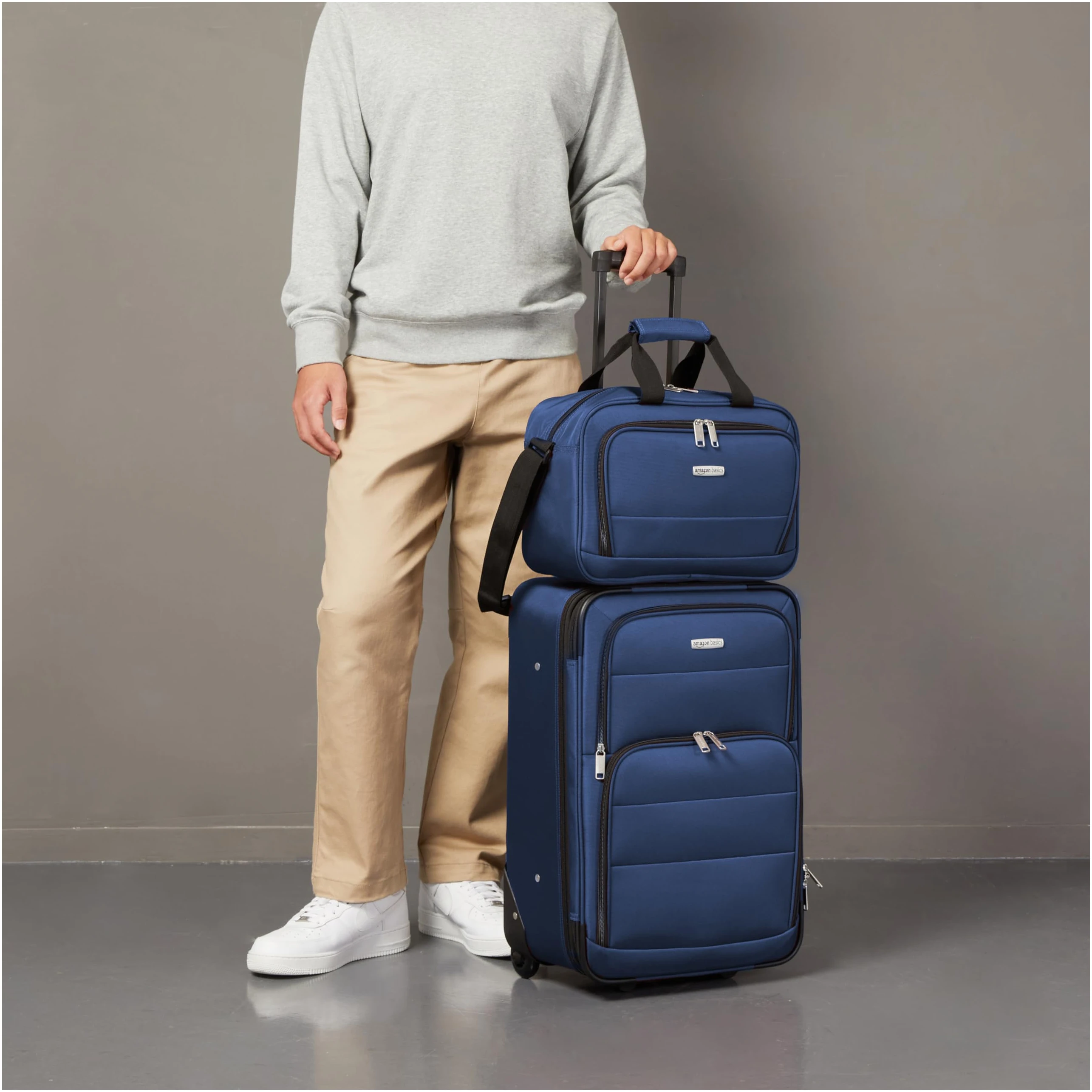 Set de 2 valises souples Amazon Basics extensibles avec sac fourre-tout – Image 6